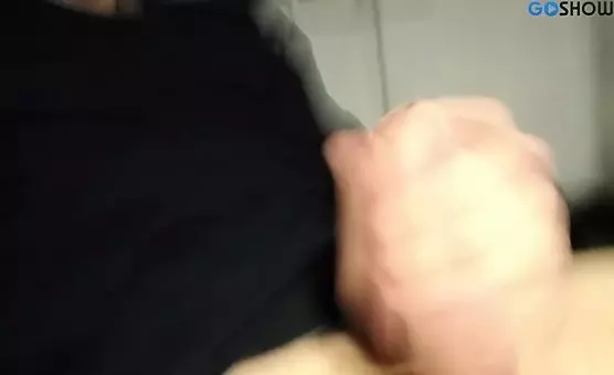 Facet robi sobie palcówkę