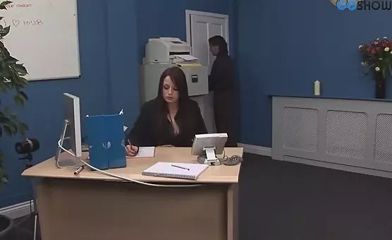 Palcówka i ruchanie od tylca