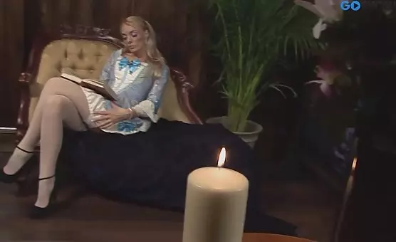 Sexy koronki i falbanki