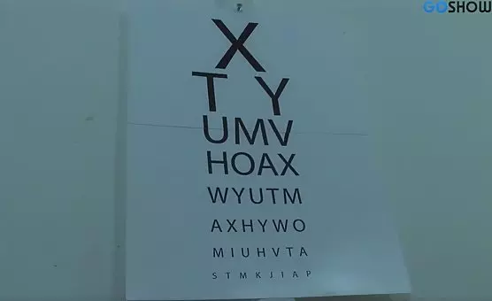 Napalone blondynki świetnie się zabawiają z podnieconym facetem