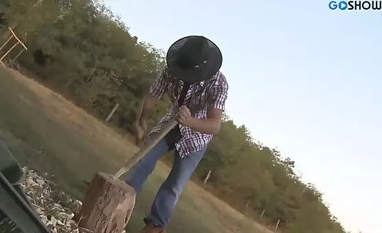 Seks analny wieśniaków na powietrzu