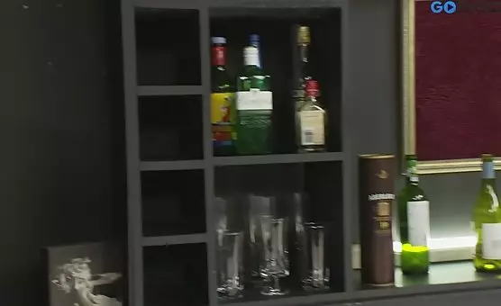 Głośna blondynka ujeżdża twardego chuja