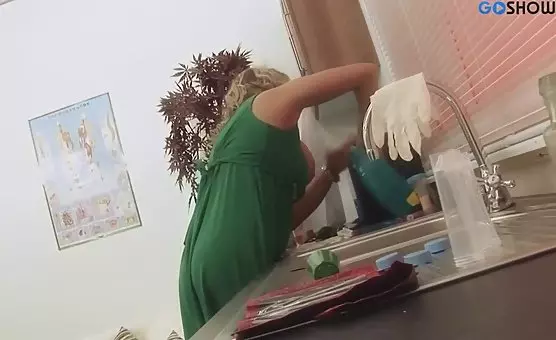 Zbadał ją lekarz i pielęgniarka
