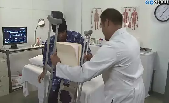 Pani doktor zbadała czarnego wielkiego chuja